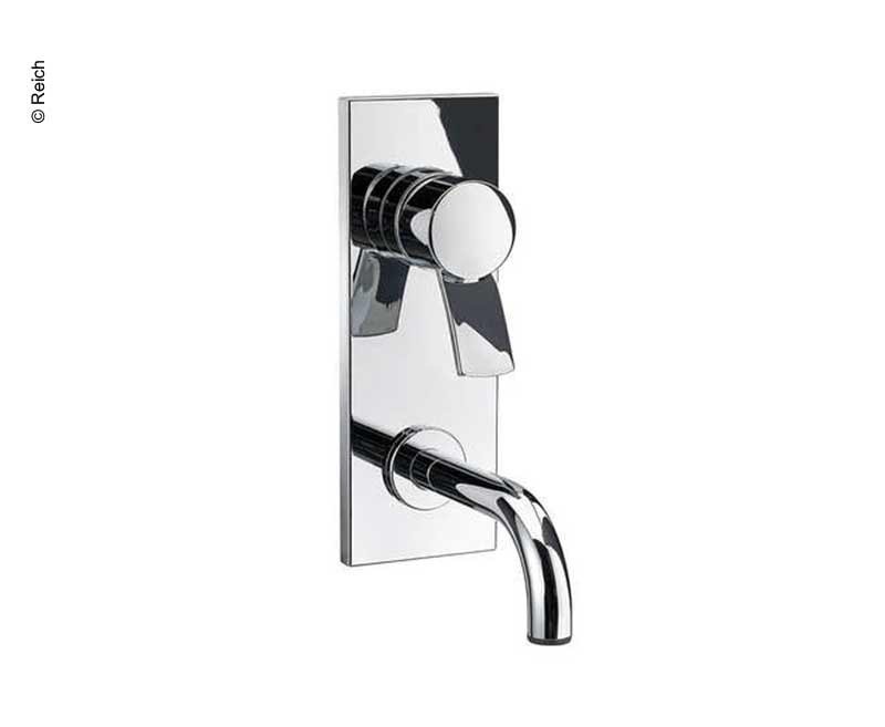 outlet combination