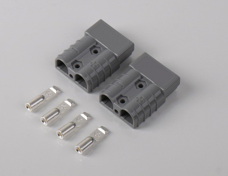 12V ühendus 50A, 2tk