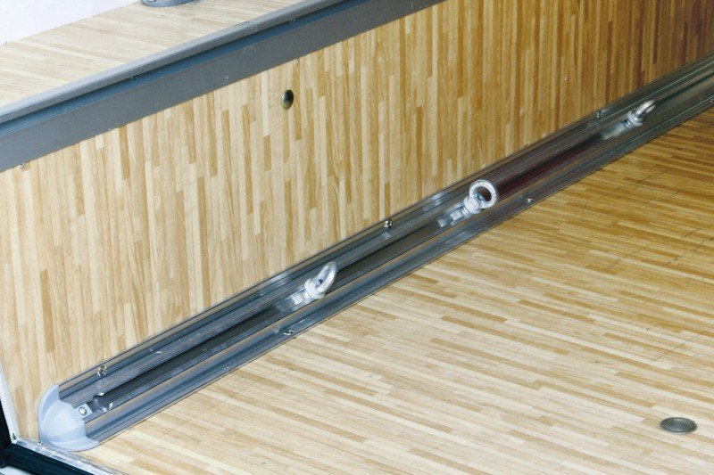 Kinnitussiin garaaźile, kolmnurk, laius 200cm