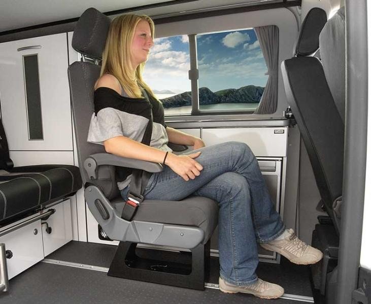 Euroseat A400, single seat w/ three-point seat belt, TÜV approved, buckle right