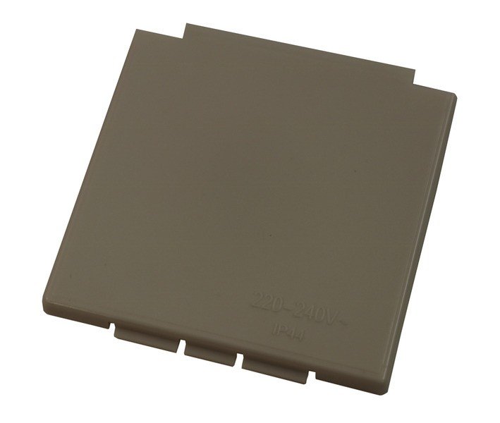 Replacement cover for square CEE socket