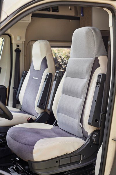 Tagumine aktiivne padi Fiat Ducato juhiistmele
