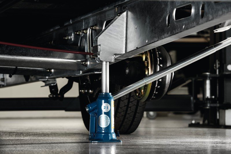Lift jack for caravan up to 3,0t