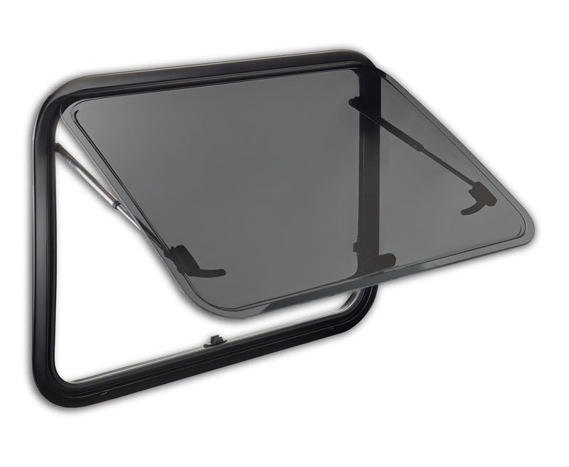 Seitz S7P hinged akna - paneelbussile veidi kumer välispind