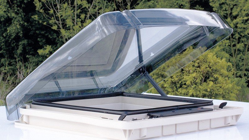 Katuseluuk REMItop Vario II, 90x60cm, standardraamiga