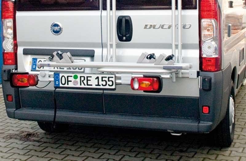 Lighting strip with supplementary vehicle number