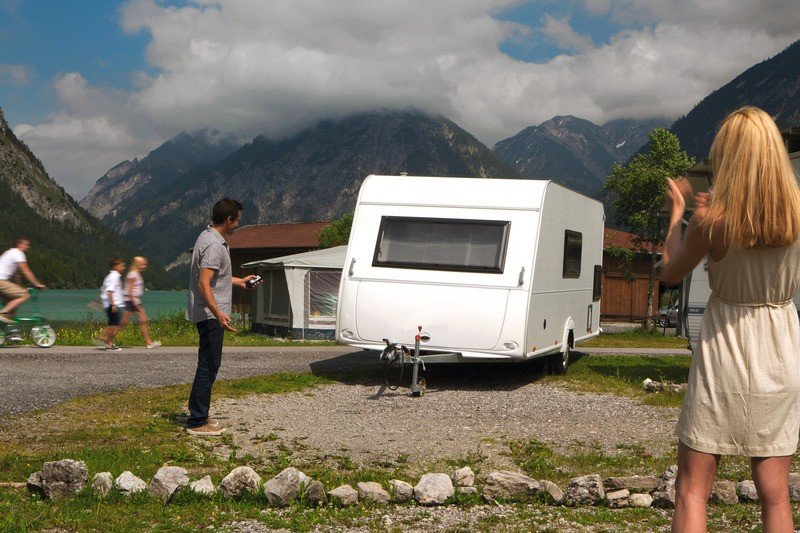 Caravan manoeuvring help Alko under fitting S22