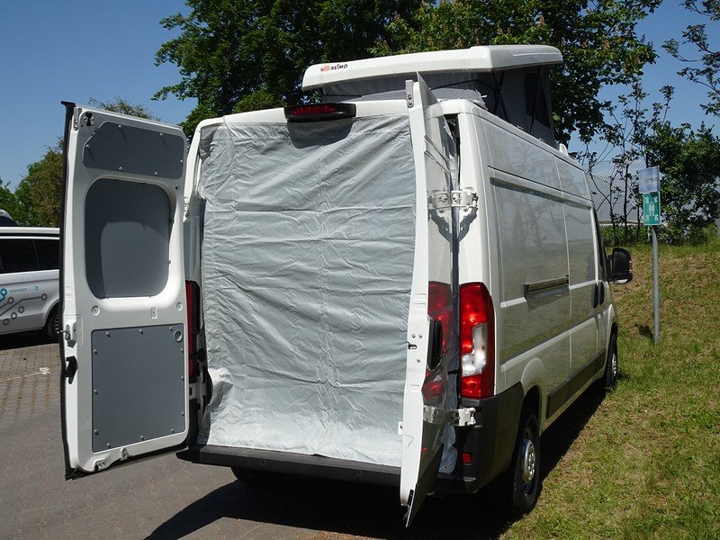 Tagumise ukse varikatus Fiat Ducatole