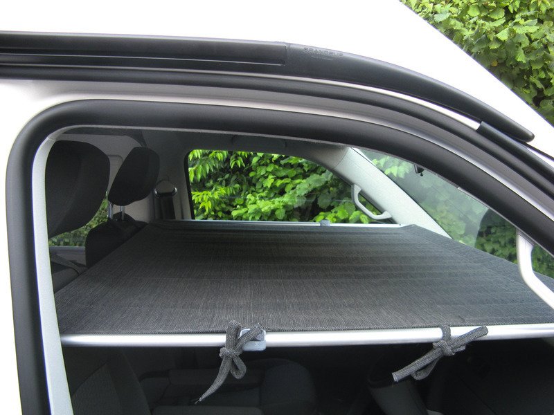 Additional cot for VW T6/5/4 driver's cab