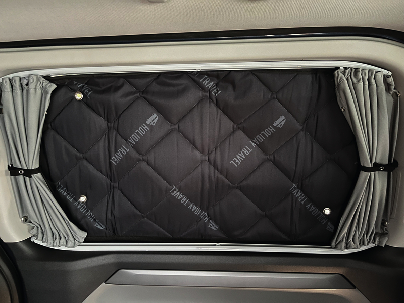 Thermal mats with suction cup attachment for Mercedes-Benz Vito >2015