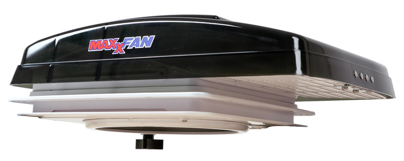 MaxxFan Deluxe Compact