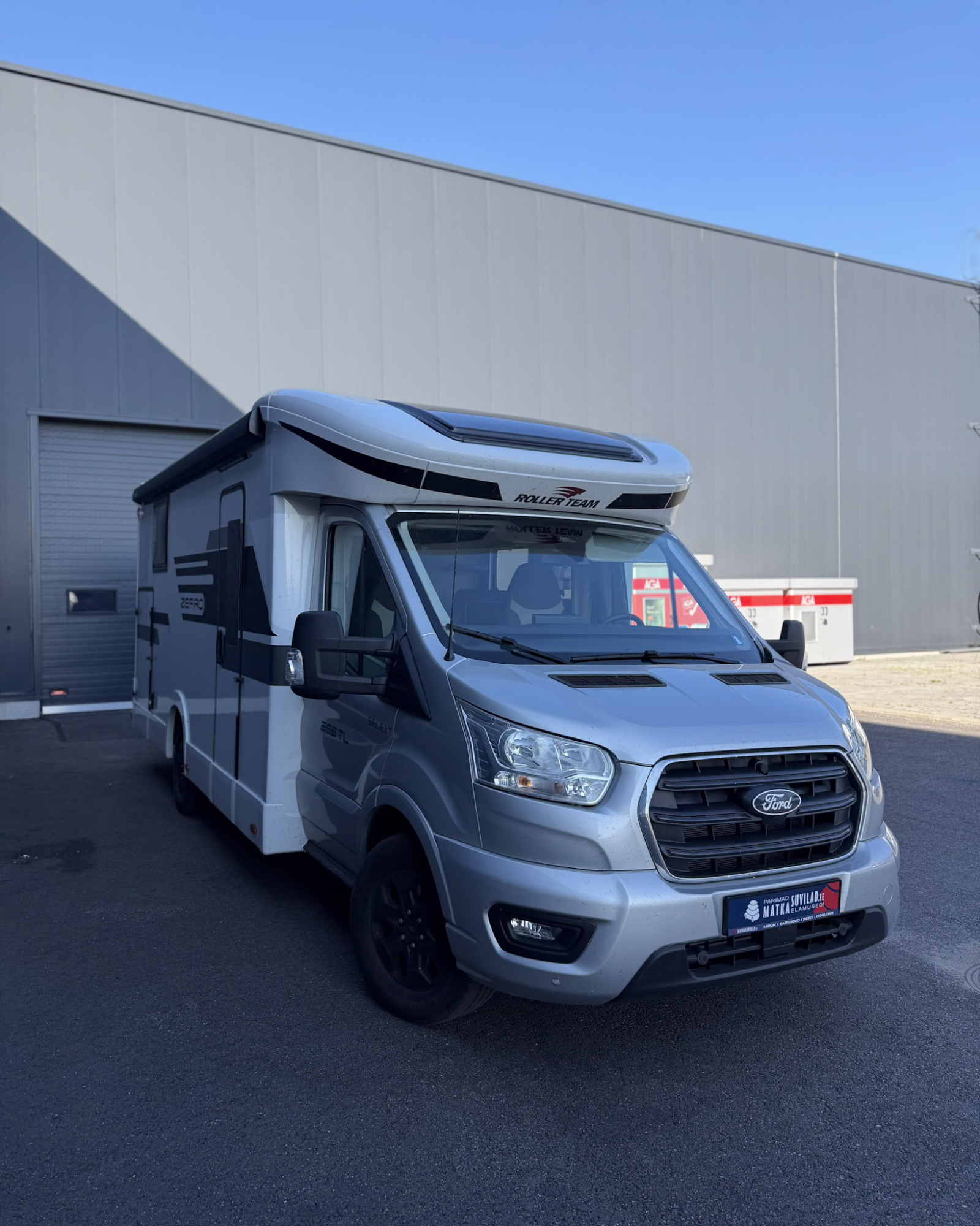 Sale of campers